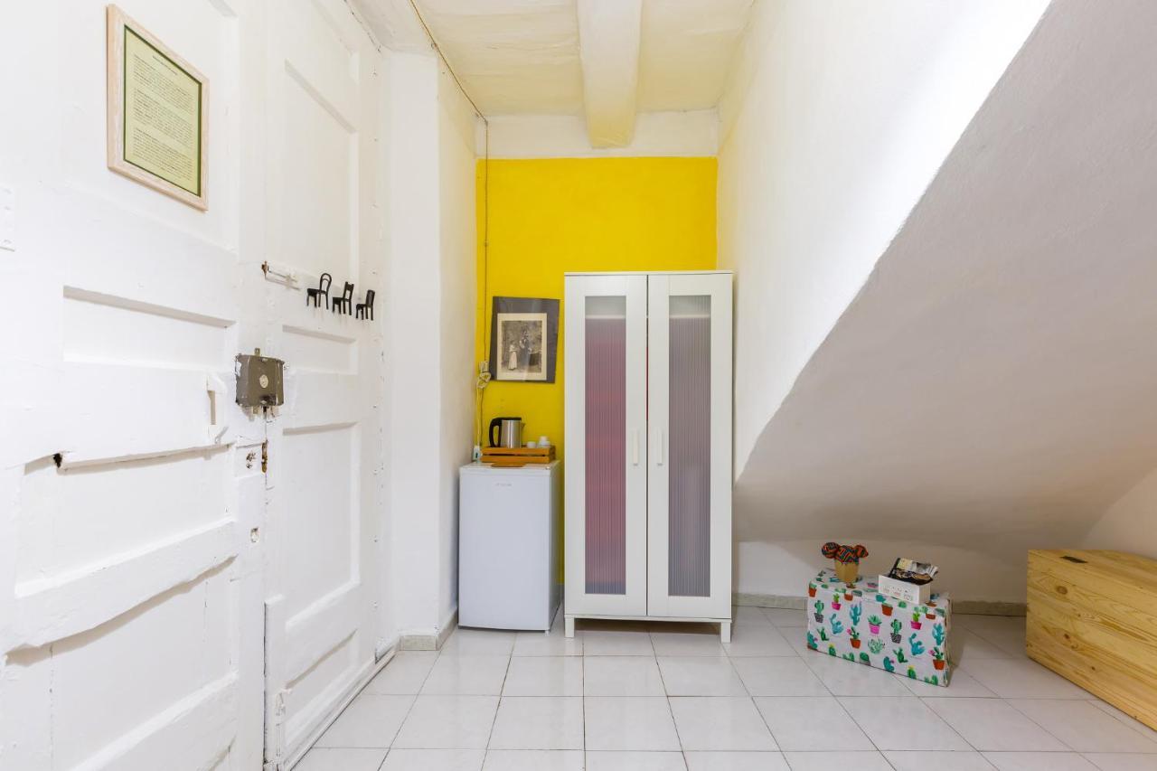 Double Room At Historical Palazzo Spinelli Νάπολη Δωμάτιο φωτογραφία